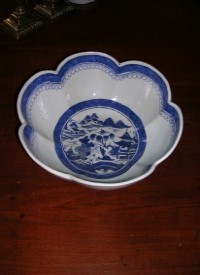 Large Scalloped Edge Punch Bowl